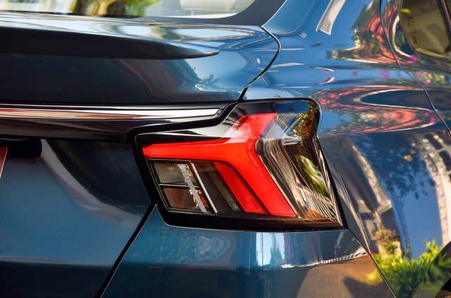 New Maruti Dzire tail lamps Image - 8063